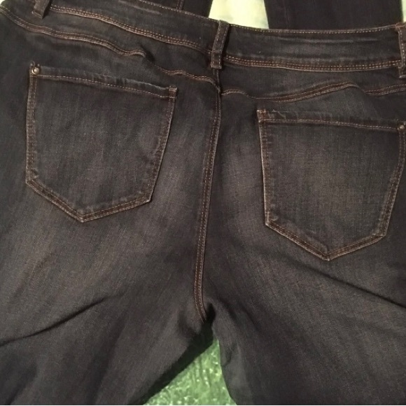 Denim Jeans Size 14 Distressed & Whiskering Est. 1948 Pants! - Picture 2 of 6